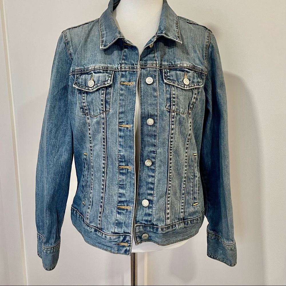 Old Navy jean denim jacket